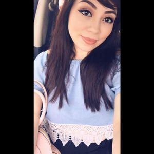 Meet your Posher, Monica